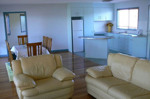 Sandy Point Beach Escape - Perisher Accommodation 3