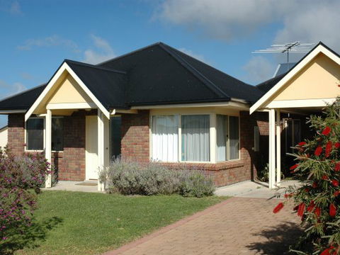 Seashells Apartments Unit 2 - Perisher Accommodation 3