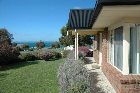 Seashells Apartments Unit 2 - Perisher Accommodation 4