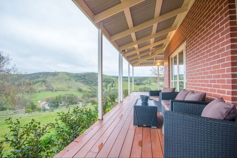 Shearer's Hill - Luxury Farm Stay - Perisher Accommodation 6