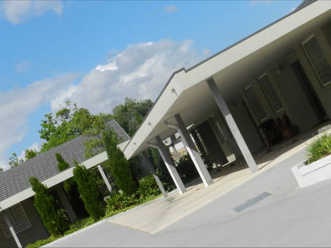 Shangri La Gardens Motel And Function Centre - Perisher Accommodation 4