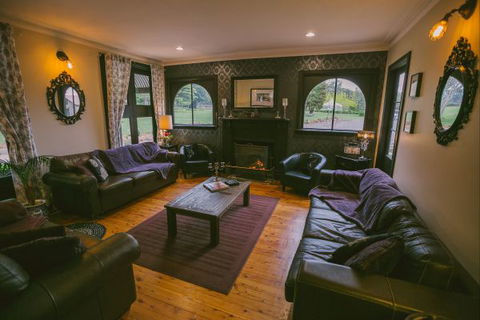 Sylvan Glen Country House - Perisher Accommodation 1