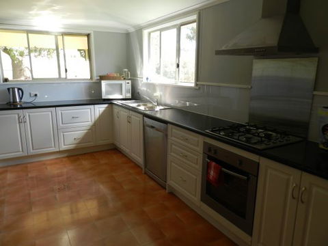 Tarrabandra Fishing Retreat - Perisher Accommodation 5