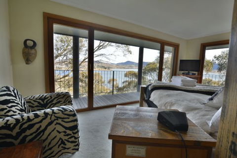 The Point Jindabyne - Perisher Accommodation 0
