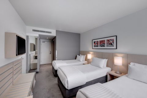 Travelodge Hotel Melbourne Docklands - Perisher Accommodation 2
