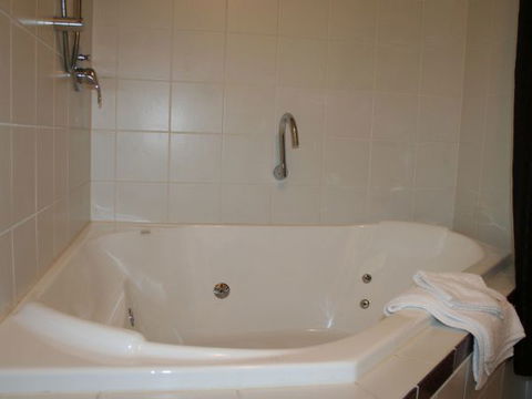 Tudor Cottages Mount Dandenong - Perisher Accommodation 4