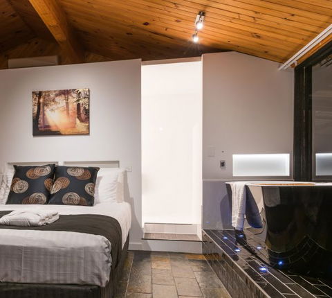 Waterfall Springs Retreat And Wildlife Sanctuary - Perisher Accommodation 0