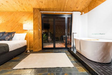 Waterfall Springs Retreat And Wildlife Sanctuary - Perisher Accommodation 5