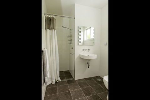 Young Garden Retreat - Perisher Accommodation 2