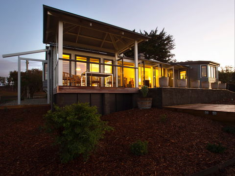 Frenchman's River - The Helmsman's House - Perisher Accommodation 6