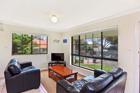 Unit 3, 5-/ Surf Avenue, Carrickalinga - Perisher Accommodation 0