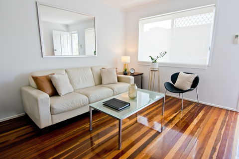Wynnum Bayside Apartments - Perisher Accommodation 0