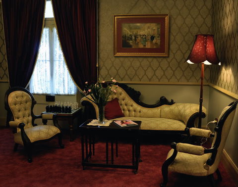 Bli Bli House Riverside Retreat - Perisher Accommodation 2