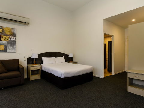 The Waterloo Bay Hotel - Perisher Accommodation 6