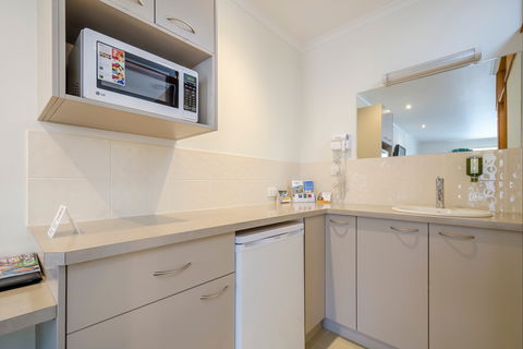 Werribee Motel & Apartments - Perisher Accommodation 2