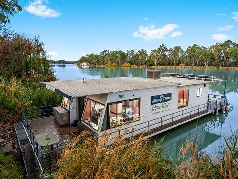 Boats And Bedzzz - The Murray Dream Self-contained Moored Houseboat - Perisher Accommodation 1