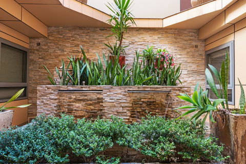 Quality Suites Camperdown - Perisher Accommodation 0