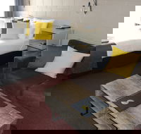 Childers Oasis Motel