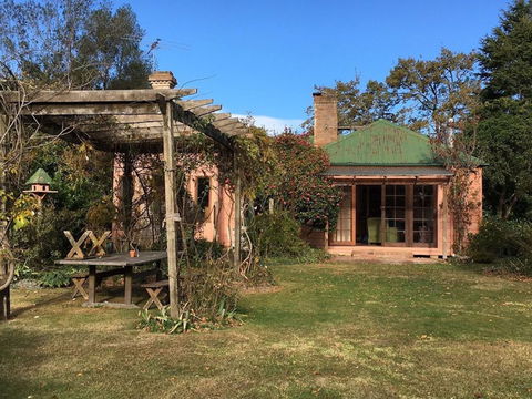 Hawthorne Cottage: Blackheath - Perisher Accommodation 1
