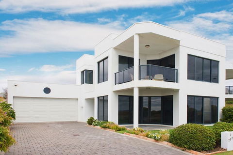 Bayside Beauty - Perisher Accommodation 0