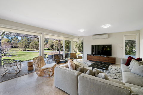 CUB Country House - Berry - Perisher Accommodation 1