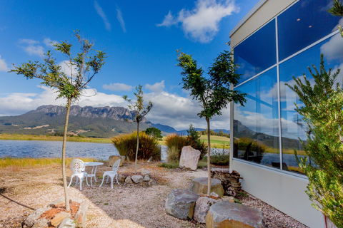 Eagles Nest Retreat - Perisher Accommodation 0