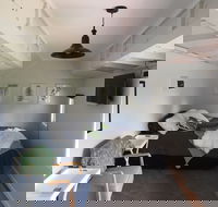 Miners Ridge Vineyard Railway Carriage BB - Perisher Accommodation