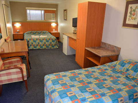 Motel Monaco - Perisher Accommodation 0