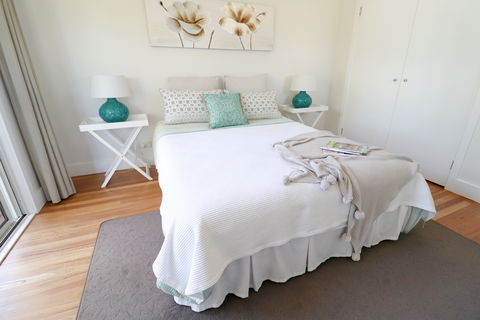 The Lakehouse At Raffetys Resort - Perisher Accommodation 2