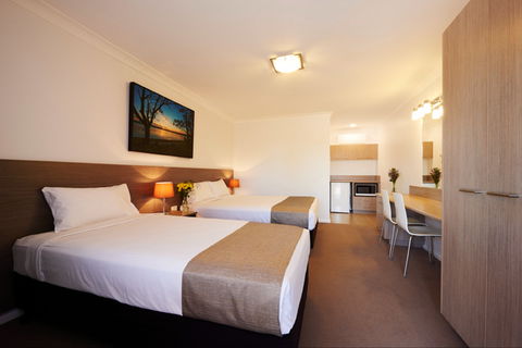Adelong Motel - Perisher Accommodation 0