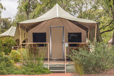 Amblin Holiday Park - Perisher Accommodation 0