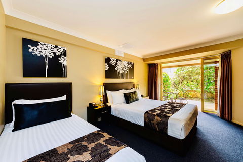 Best Western PLUS Ambassador On Ruthven - Perisher Accommodation 1