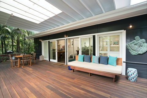Blue Peter Luxury Beach House - Perisher Accommodation 2