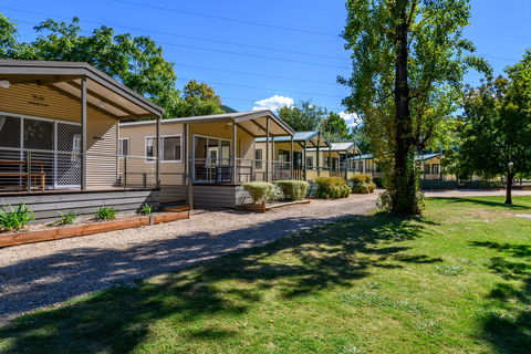 Bright Riverside Holiday Park - Perisher Accommodation 2