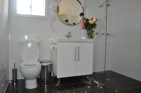 Club Boutique Hotel Cunnamulla - Perisher Accommodation 2