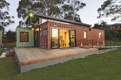 Coastal Pods Wynyard - Perisher Accommodation 0
