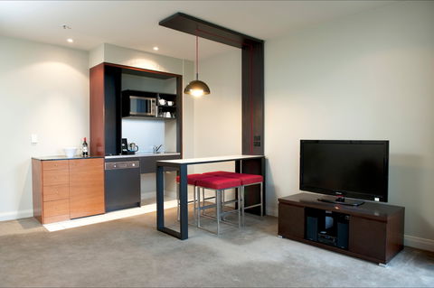 Mantra Hindmarsh Square - Perisher Accommodation 2