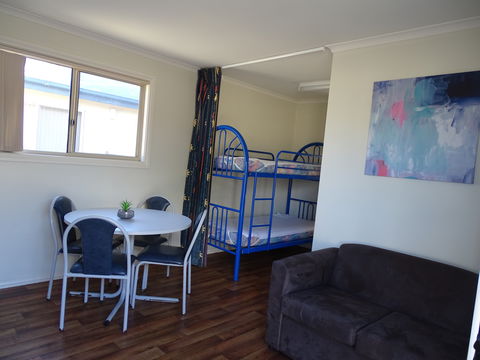 Moonta Bay Cabins - Cabin 2 - Perisher Accommodation 2