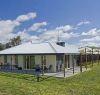 Country Guesthouse Schonegg - Perisher Accommodation