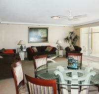 Burleigh Surf Beachfront Apartments - Perisher Accommodation