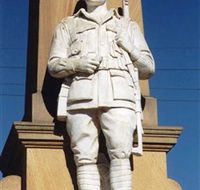Beaudesert War Memorial - Perisher Accommodation
