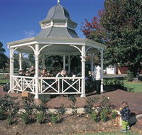 Muir House Art Gallery - Perisher Accommodation