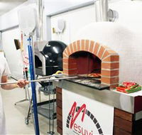 Vesuvio WoodFire Cooking Classes - Perisher Accommodation