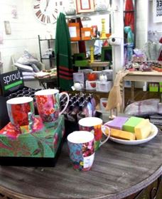 The Famous Tinonee Cafe And Gift Shop - Perisher Accommodation 0