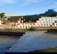 Small-Group Tour from Hobart Tasmania Convict Trail and Port Arthur Day Trip - Perisher Accommodation