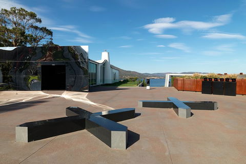 Moorilla Wine Meets Mona Art Day Trip - Perisher Accommodation 5