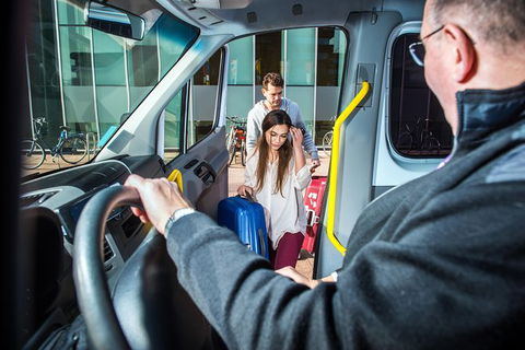 Cairns Airport (CNS) Departure Transfer (Port Douglas Hotels To Cairns Airport) - Perisher Accommodation 6