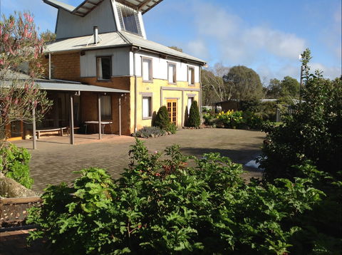 HIRL Hamilton Institute Of Rural Learning - Perisher Accommodation 0