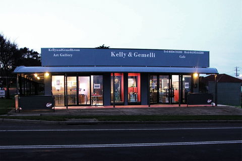 Kelly & Gemelli - Art And Design - Perisher Accommodation 0