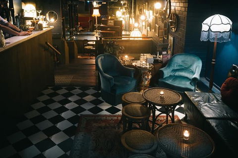 Potts Point Dining Walk - Perisher Accommodation 11